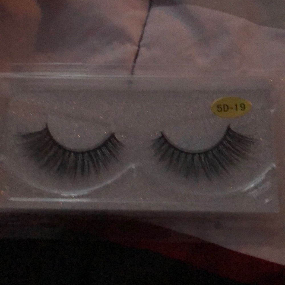 reusable minks